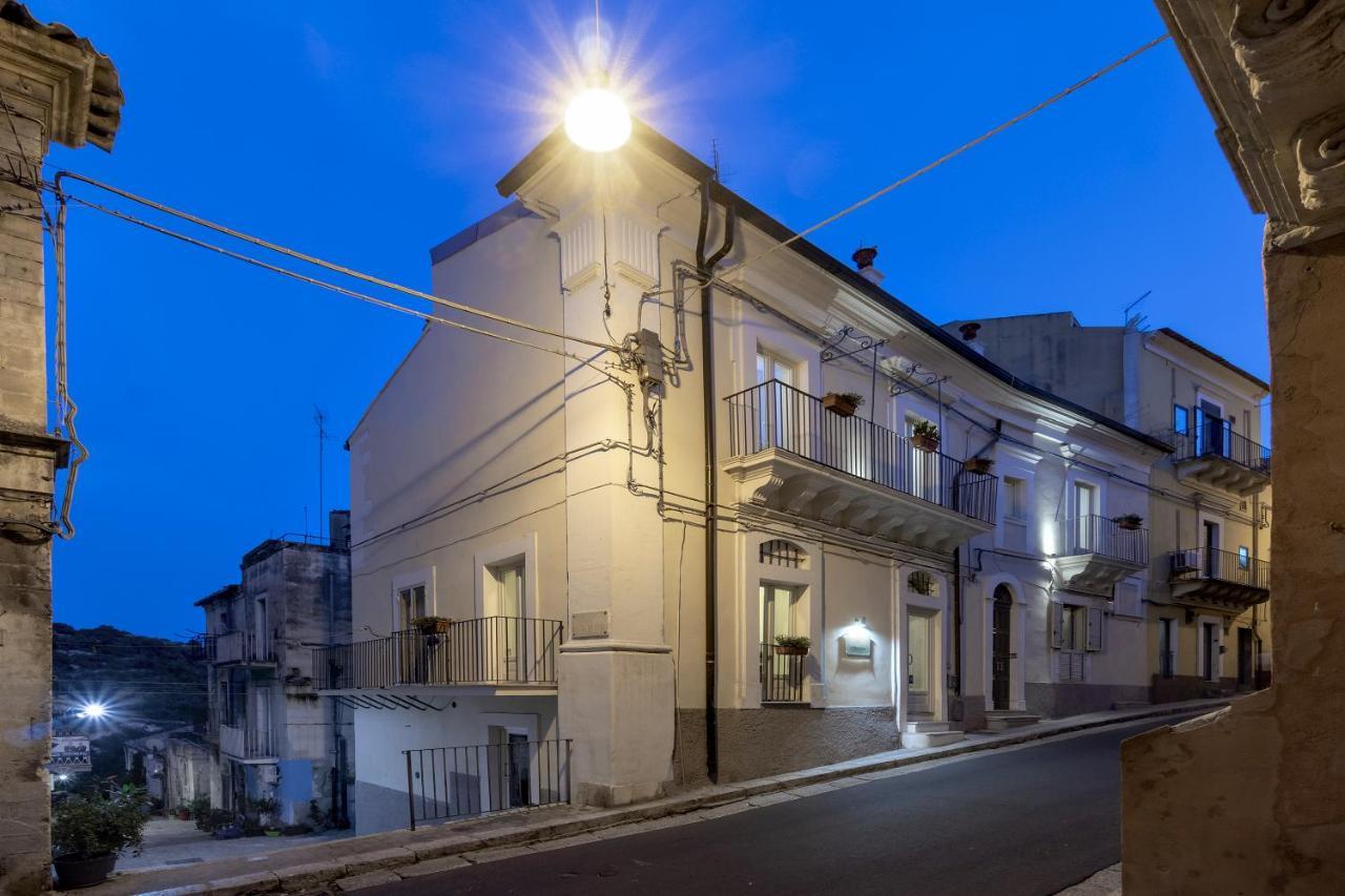 ラグーザ Via Barocca Bed & Breakfast エクステリア 写真